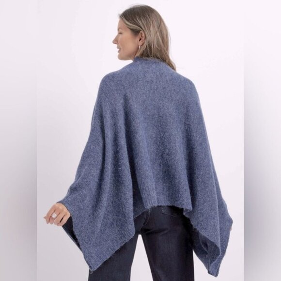 Simons - Ladies Mock-Neck Poncho Sweater - Light Blue. Size: OS. NWT. (1797) - Picture 8 of 8